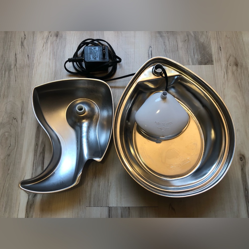 Pioneer Pet Stainless Steel Fountain and New Unopened 15 Replacement Filters - Picture 16 of 17
